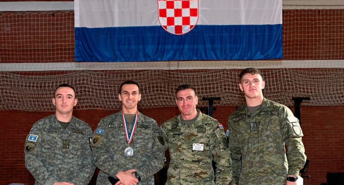 Oficeri i FSK-së shpërblehet me medaljen e argjendtë në një garë në Kroaci