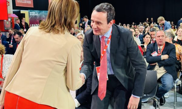 Fajon ia bën përhajr Kurtit anëtarësimin e VV në Partinë Socialiste të Europianëve