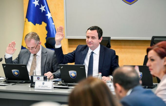 Pushteti nuk e përjashton mundësinë për zgjedhje të parakohshme në Kosovë