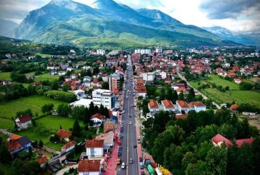 Një Burrë në Deçan goditet nga një plumb qorr para shtëpisë së tij, merr lëndime trupore