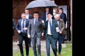 Kurti shkon në Gjakovë, viziton shtëpinë ku lindi mësuesja e tij të parë