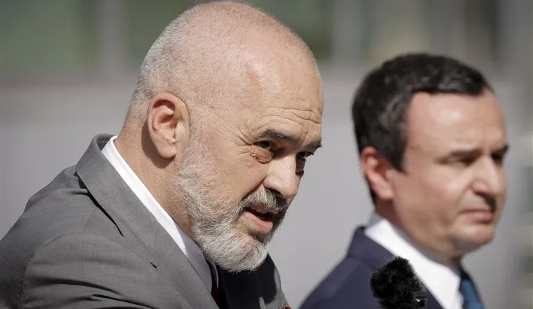 Edi Rama përkrah vendimin e Kurtit për t’ia regjistruar 24 hektarët Manastirit të Deçanit: Më mirë vonë se kurrë