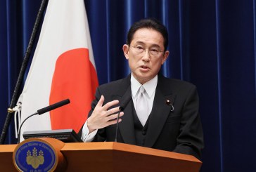Kryeministri i Japonisë paralajmëron se bota është futur në një “pikë kthese historike”