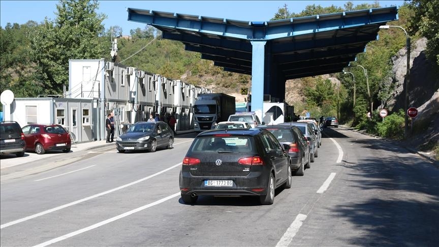 Tentoi t’i jep ryshfet 50 euro policit në Bërnjak, arrestohet shtetasi i Shqipërisë
