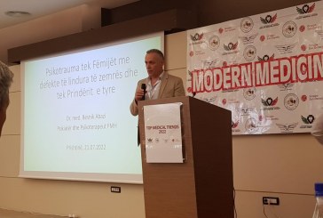 Dr. Besnik Abazi organizon seminarin falas në Shkodër