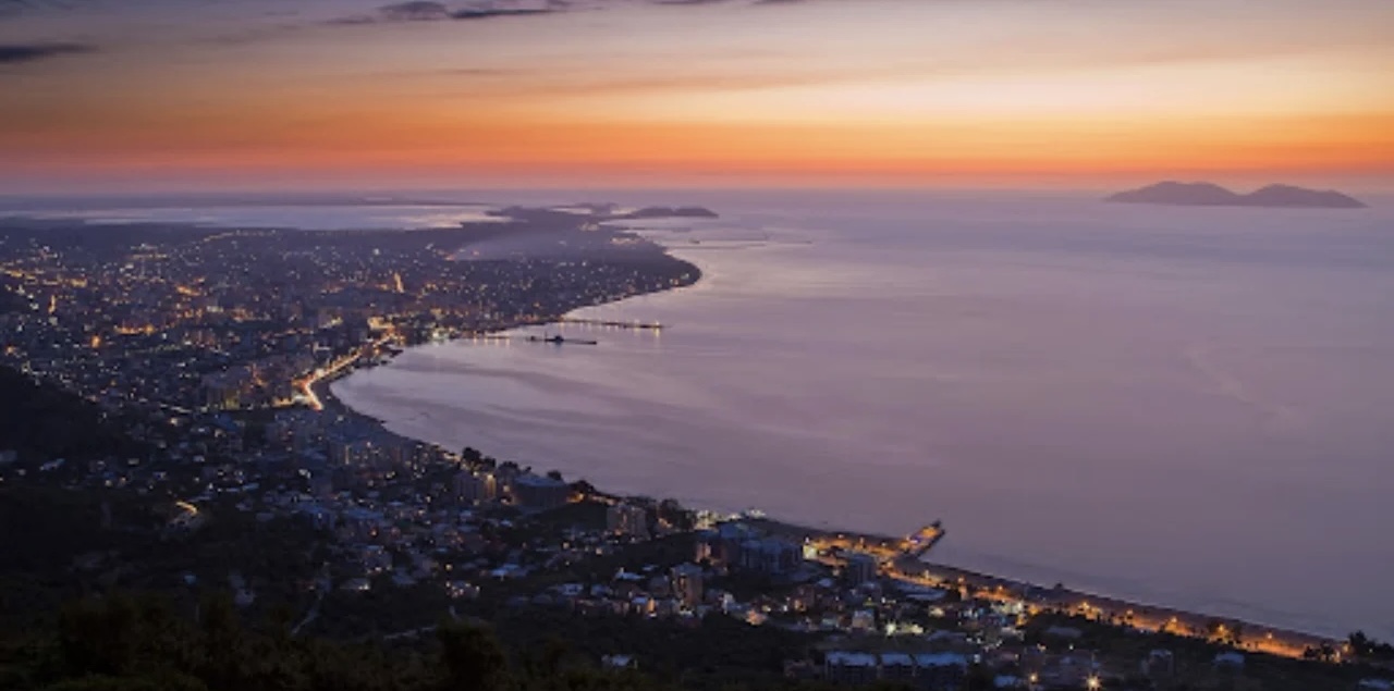 Televizioni francez TF1 reportazh për Shqipërinë: Vendi i dalë nga diktatura është kthyer në një “Eldorado të turizmit”