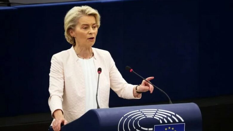 Von der Leyen: Ukraina ‘është duke lëvizur me shpejtësi të jashtëzakonshme’ për t’u bashkuar me BE-në