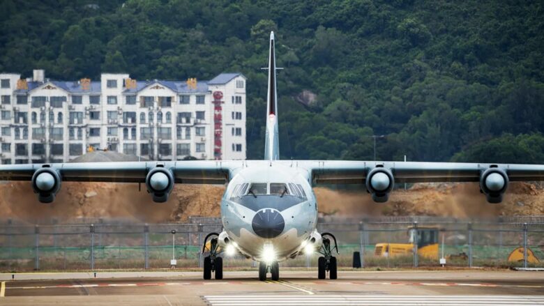 Japonia pretendon se një aeroplan ushtarak kinez shkeli hapësirën e saj ajrore për herë të parë