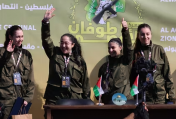 Hamasi ia dorëzon Izraelit katër ushtare femra të kapura peng, publikohen pamjet kur ato shoqërohen nga militantët e armatosur