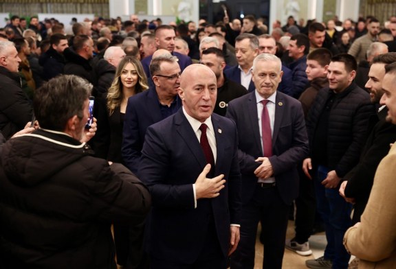 Reagon Haradinaj: E keqja ka emër – Albin Kurti