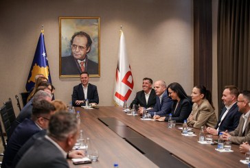 Abdixhiku mbledh deputetët e rinj, mungon Avdullah Hoti