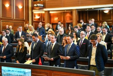 Shtyhet seanca për të Mërkuren, VV nuk i ka votat
