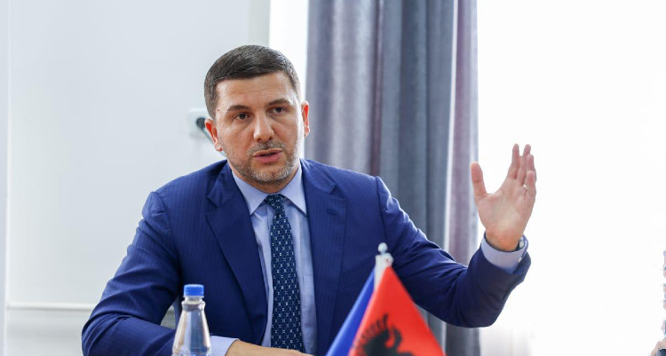 Krasniqi: PDK-je e gatshme të marr pjesë në zhbllokimin institucional