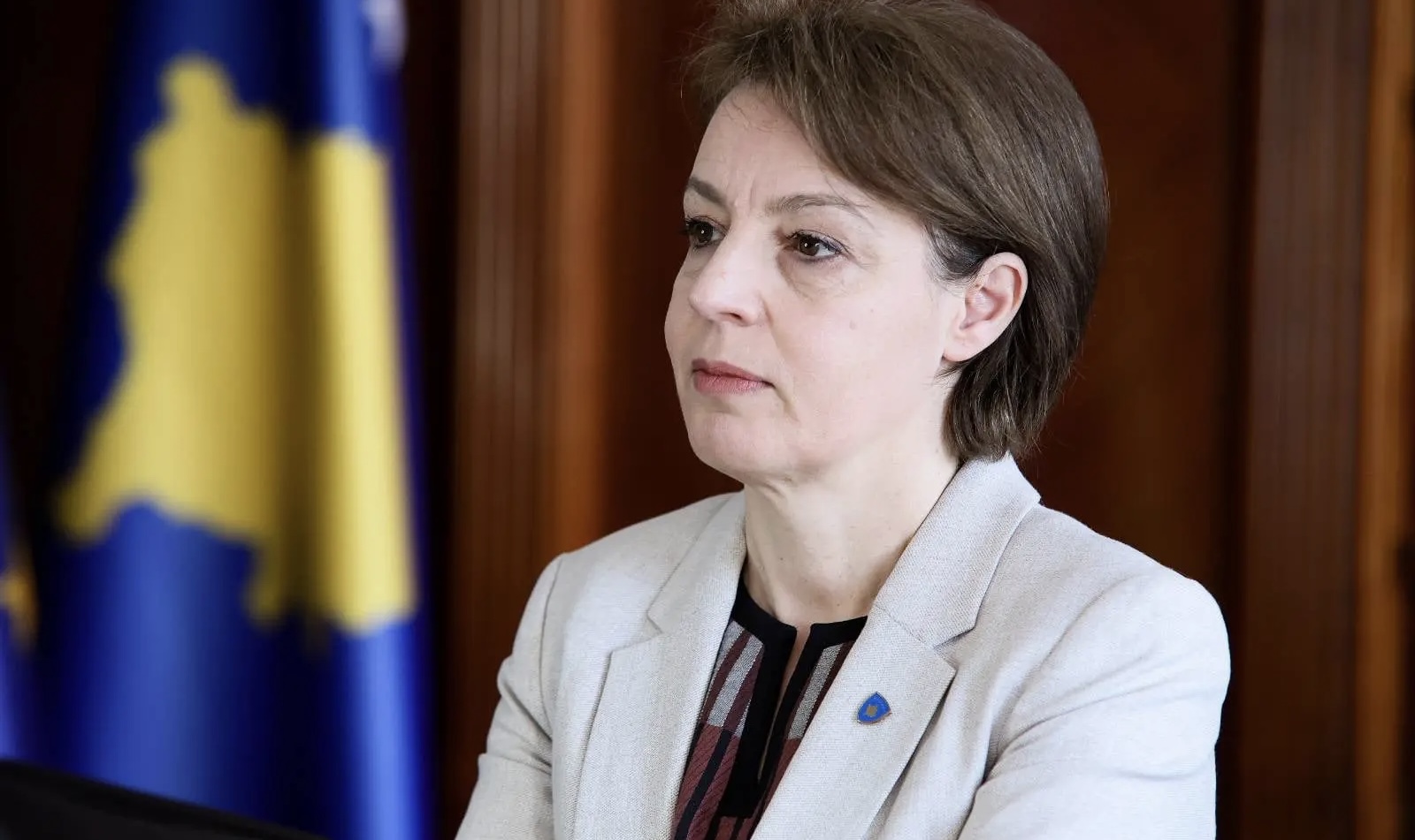 Ministrja e Punëve të Jashtme, Donika Gërvalla viziton familjen Maka për ngushëllime pas ndarjes nga jeta të Agim Makës