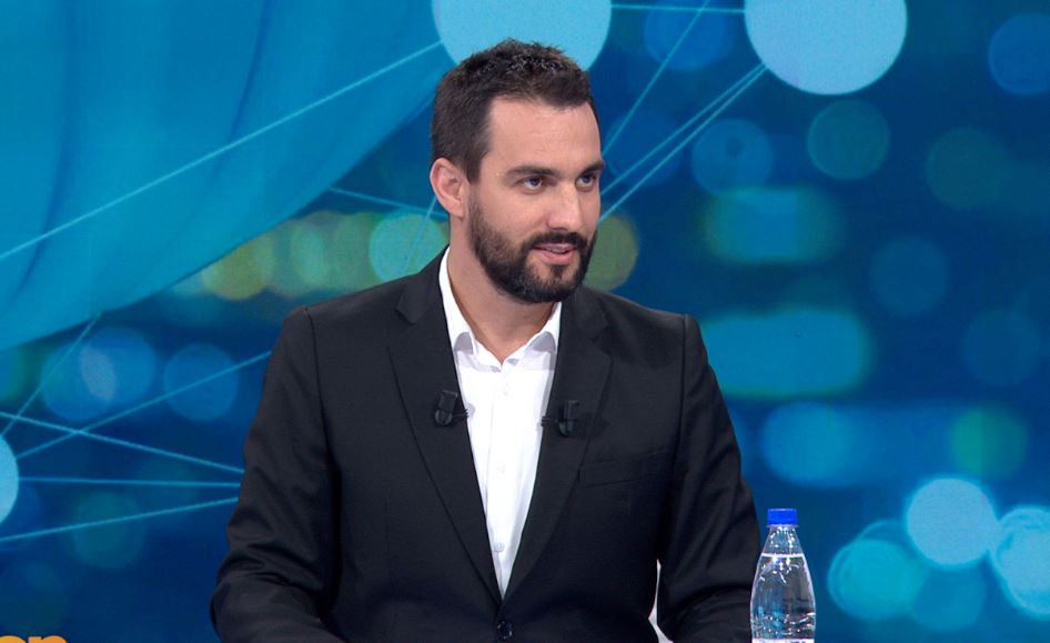 Lajmerohet Lapaj, a po merr ndonjë mandat?