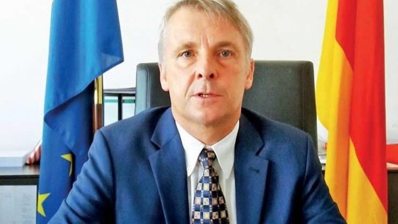 Ambasada gjermane e shqetësuar për vonesat në konstotuimin e Kuvendit