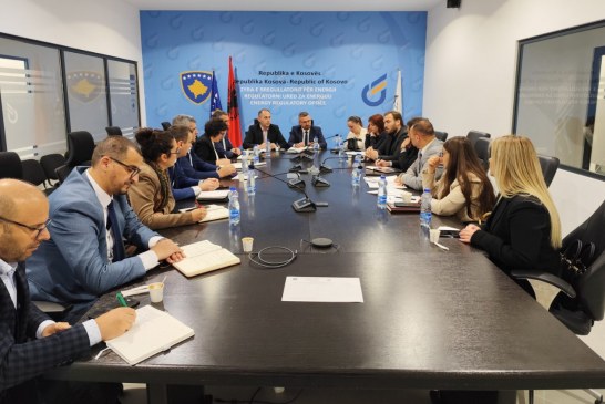 Rafuna i kërkon ZRRE-së shtyrjen e vendimit për shtrenjtimin e rrymës