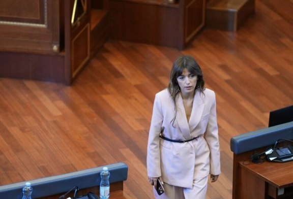 Sot seanca e Kuvendit, tentohet për konstituimin e tij
