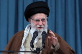 Trump e quajti një “shënjestër të lehtë”, por kush është Khamenei? Udhëheqësi i linjës së ashpër të Iranit, një nga njerëzit më të fuqishëm