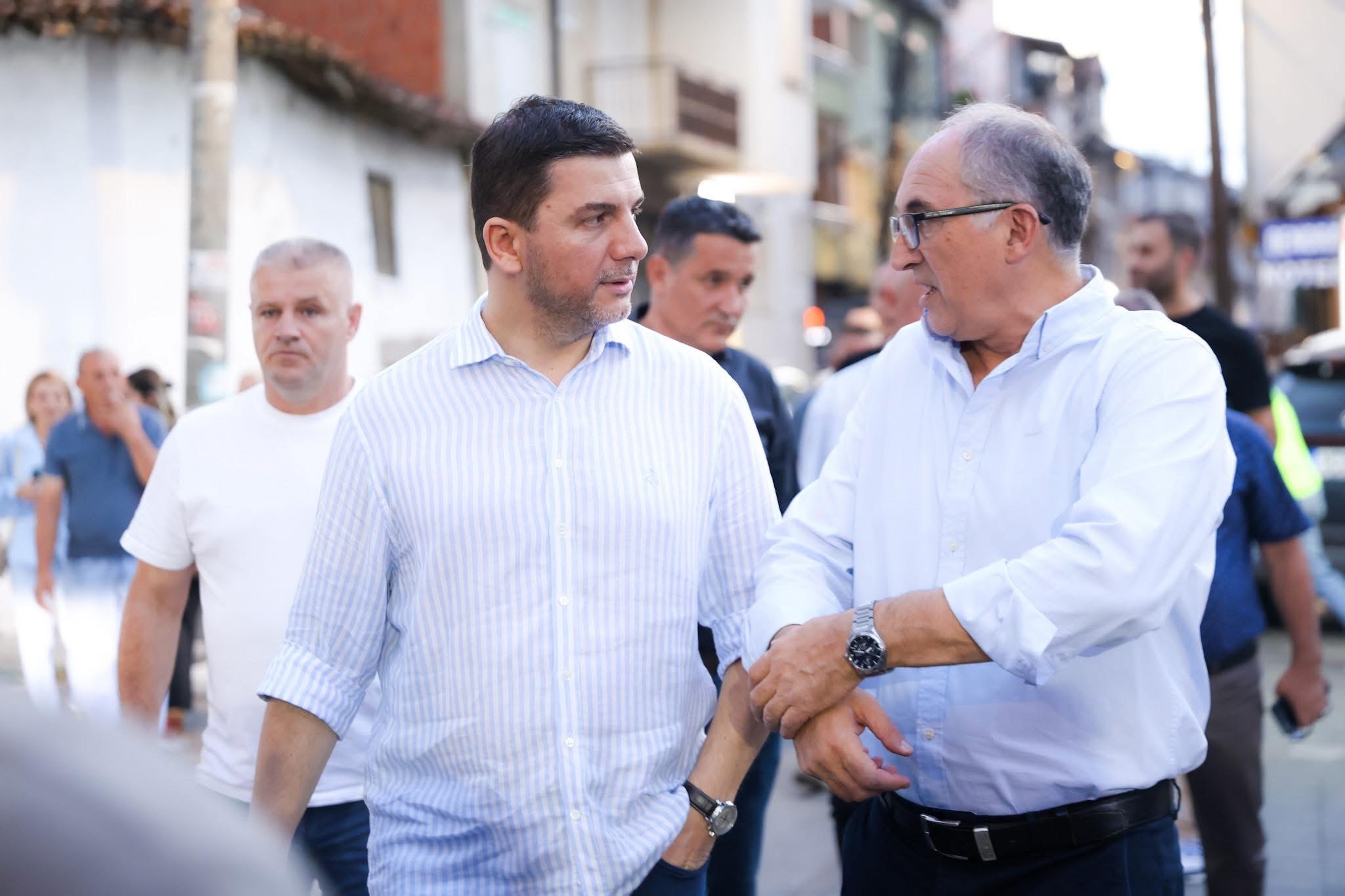 Memli Krasniqi zyrtarizon rikandidimin e Shaqir Totajt për Kryetar të Prizrenit: Me Shaqën, Prizreni është gjithmonë në punë