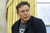 9 librat që të ndryshojnë jetën sipas Elon Musk! Ja pse duhet t’i lexoni