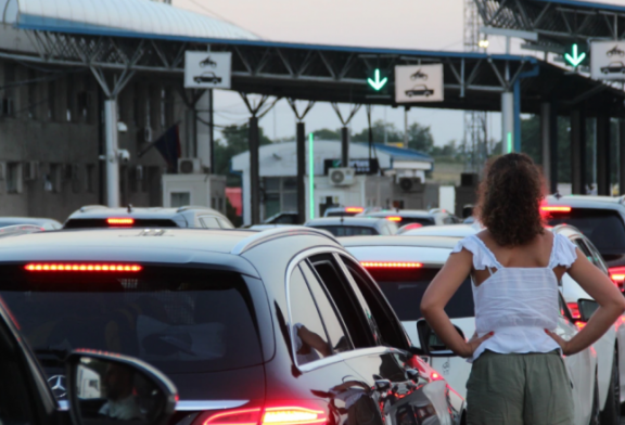 “Fluksi i Mërgimtarëve: Gjendja në Pikat Kufitare sipas Autoriteteve Zyrtare”